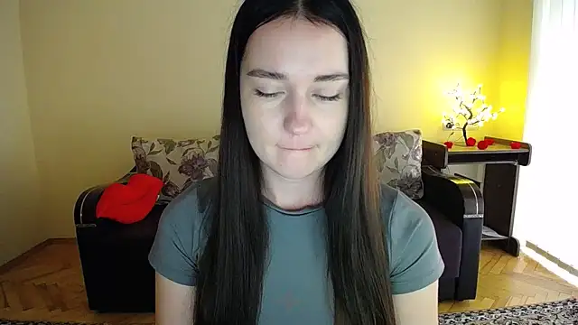 Pretty shy online show from July 11, 9:23 am