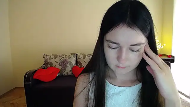 Pretty shy online show from July 15, 9:14 am
