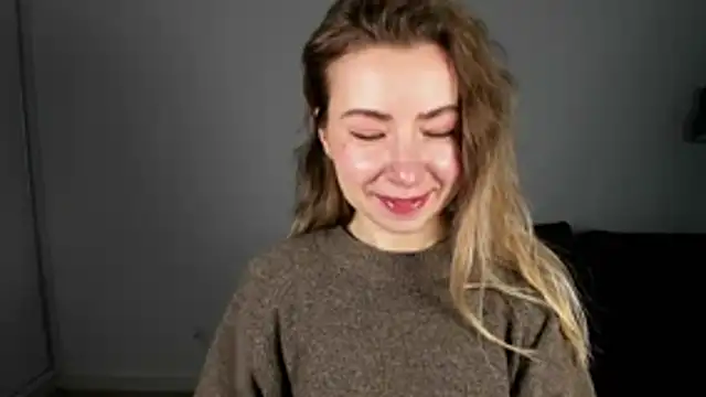 Snapshot of Mia_Tasty chatting on January 7, 7:33 am Mia Tasty online show from January 7, 7:33 am