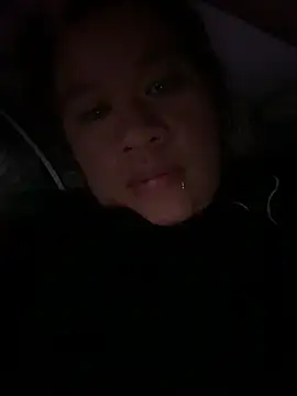 Emiily lee online show from March 2, 11:09 pm