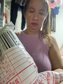 Emiily lee online show from October 9, 12:41 am