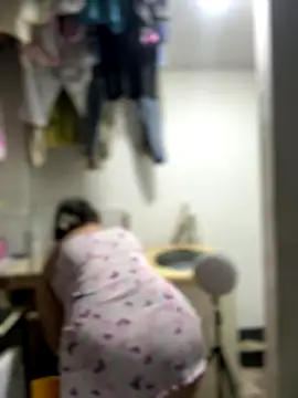 Emiily lee online show from October 18, 8:37 am