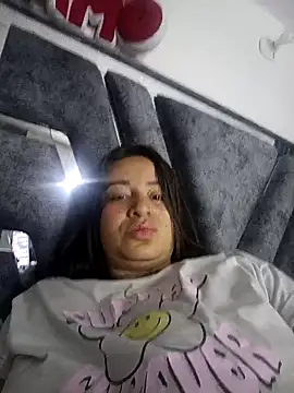 Snapshot of Alona_Evans chatting on February 7, 10:19 am Alona Evans online show from February 7, 10:19 am