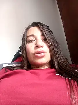 Snapshot of Alona_Evans chatting on February 23, 5:39 pm Alona Evans online show from February 23, 5:39 pm