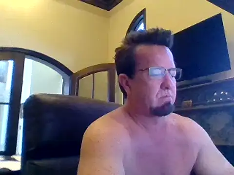 sluttydylan online show from February 10, 9:25 pm