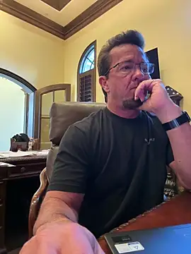 sluttydylan online show from February 25, 9:02 pm