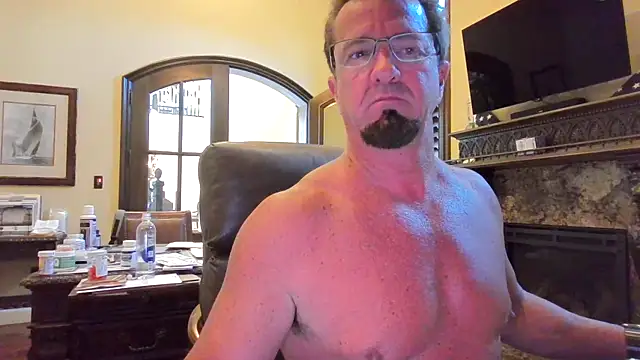 sluttydylan online show from March 30, 6:31 pm