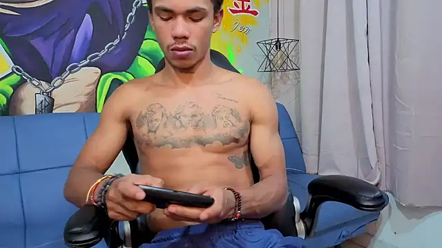 Snapshot of scarce_candy69 chatting on June 13, 3:59 am scarce candy69 online show from June 13, 3:59 am