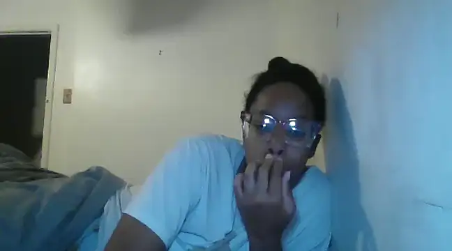 madamsensuale online show from December 7, 6:43 am