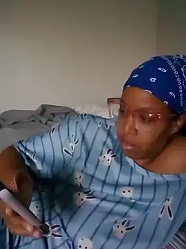 madamsensuale online show from December 31, 8:02 pm