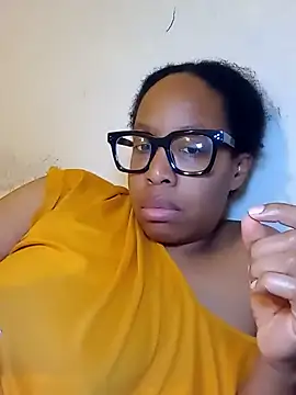 madamsensuale online show from February 4, 3:00 am