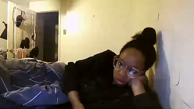 madamsensuale online show from March 14, 12:07 pm