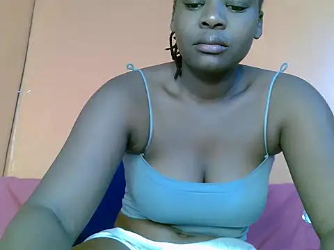 Snapshot of Bigbum_boobs chatting on March 21, 2:50 am Bigbum boobs online show from March 21, 2:50 am