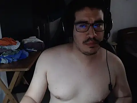 Snapshot of thealfawolf01 chatting on December 23, 6:48 pm thealfawolf01 online show from December 23, 6:48 pm