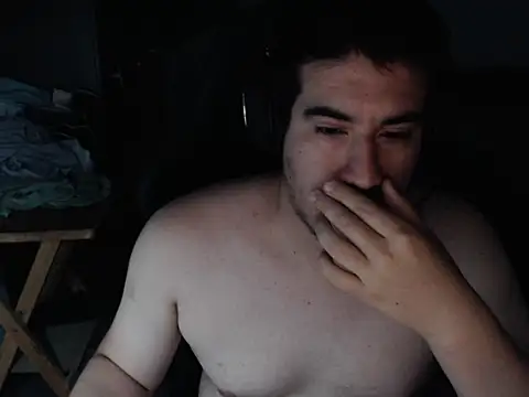 Snapshot of thealfawolf01 chatting on December 27, 12:07 am thealfawolf01 online show from December 27, 12:07 am