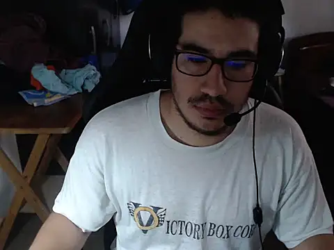 Snapshot of thealfawolf01 chatting on January 12, 3:14 pm thealfawolf01 online show from January 12, 3:14 pm