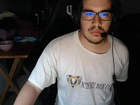 Snapshot of thealfawolf01 chatting on January 13, 2:07 am thealfawolf01 online show from January 13, 2:07 am