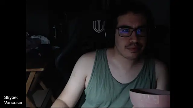 Snapshot of thealfawolf01 chatting on January 28, 11:50 pm thealfawolf01 online show from January 28, 11:50 pm