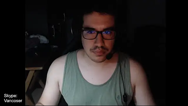 Snapshot of thealfawolf01 chatting on January 29, 4:05 am thealfawolf01 online show from January 29, 4:05 am