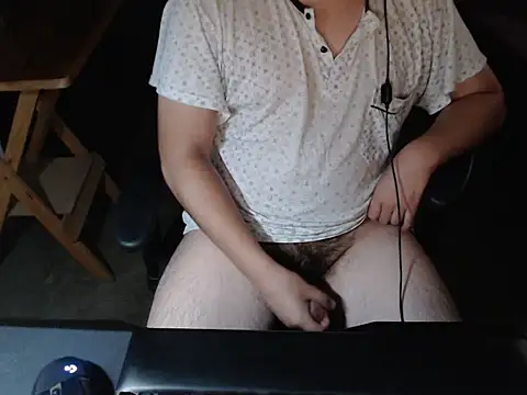 Snapshot of thealfawolf01 chatting on February 1, 1:09 pm thealfawolf01 online show from February 1, 1:09 pm