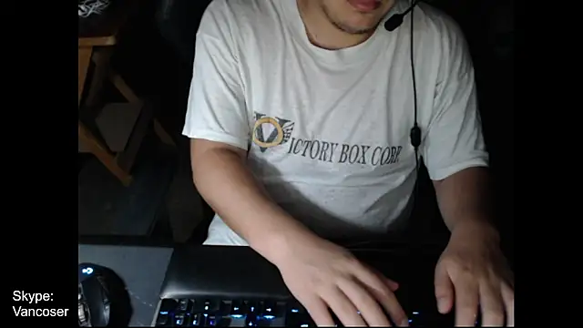 Snapshot of thealfawolf01 chatting on February 9, 5:40 am thealfawolf01 online show from February 9, 5:40 am