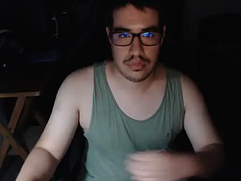 Snapshot of thealfawolf01 chatting on March 3, 4:25 am thealfawolf01 online show from March 3, 4:25 am