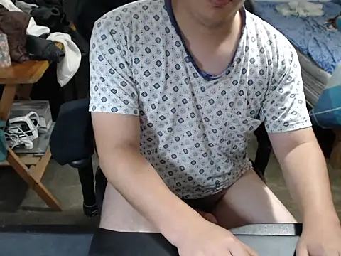 Snapshot of thealfawolf01 chatting on November 9, 8:51 pm thealfawolf01 online show from November 9, 8:51 pm