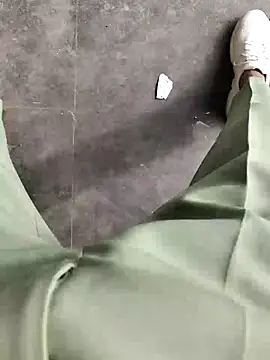 Snapshot of cumshotboy01 chatting on January 12, 7:21 am cumshotboy01 online show from January 12, 7:21 am