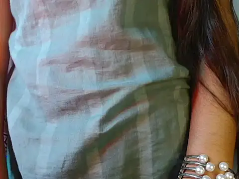 Snapshot of Unlucky-flowers chatting on January 15, 1:09 pm Unlucky-flowers online show from January 15, 1:09 pm