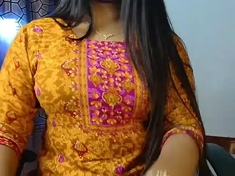 Snapshot of Unlucky-flowers chatting on January 31, 2:39 pm Unlucky-flowers online show from January 31, 2:39 pm