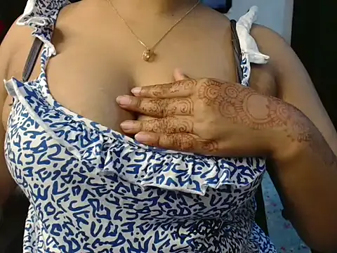 Unlucky-flowers online show from April 2, 8:39 pm