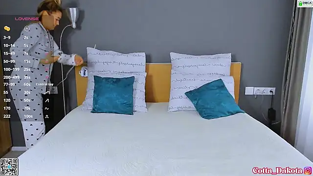 PannaDakota online show from March 1, 5:52 am