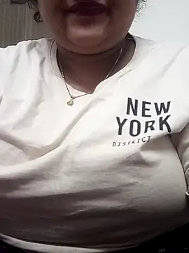 smile pretty online show from December 5, 7:28 pm