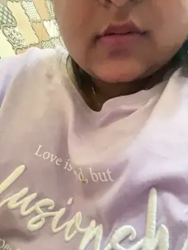 smile pretty online show from February 27, 5:45 am