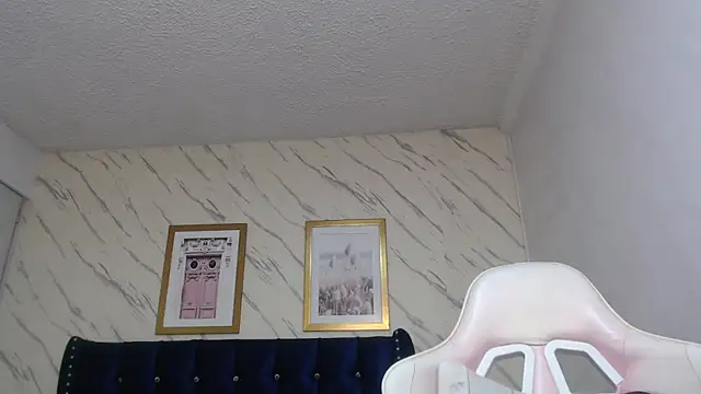  Emily v online show from January 12, 2:09 pm