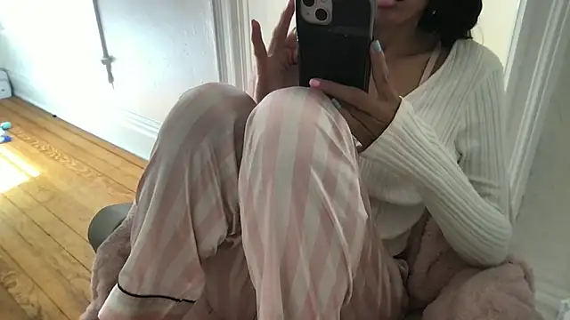 loveofbea online show from March 26, 6:46 pm