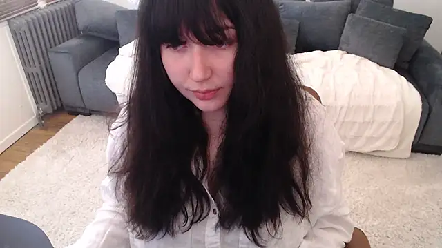 Snapshot of Lynylou chatting on March 6, 10:30 am Lynylou online show from March 6, 10:30 am