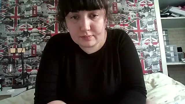 Snapshot of Lynylou chatting on September 21, 11:01 am Lynylou online show from September 21, 11:01 am