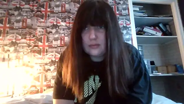 Snapshot of Lynylou chatting on September 26, 4:22 pm Lynylou online show from September 26, 4:22 pm