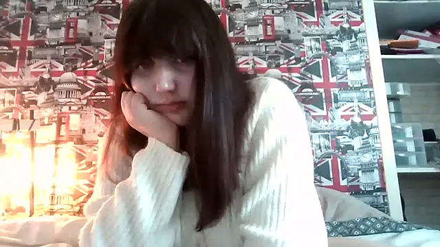 Snapshot of Lynylou chatting on October 1, 8:42 am Lynylou online show from October 1, 8:42 am