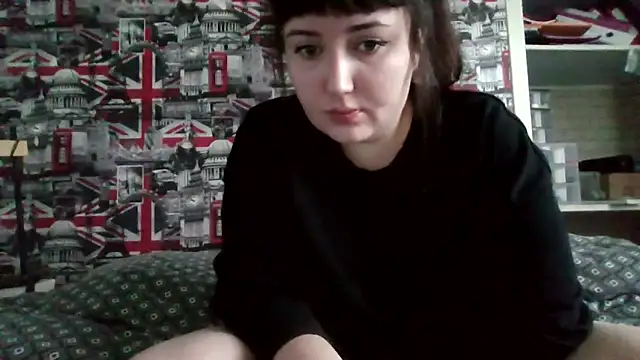 Snapshot of Lynylou chatting on October 9, 7:39 am Lynylou online show from October 9, 7:39 am