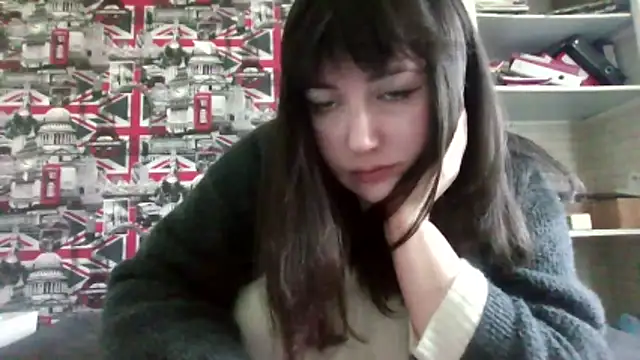 Snapshot of Lynylou chatting on October 27, 9:02 am Lynylou online show from October 27, 9:02 am