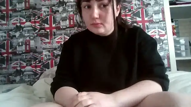 Snapshot of Lynylou chatting on October 30, 8:38 am Lynylou online show from October 30, 8:38 am