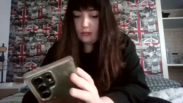 Snapshot of Lynylou chatting on November 13, 3:55 pm Lynylou online show from November 13, 3:55 pm