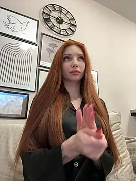 JudyWalkerr online show from March 16, 5:07 pm