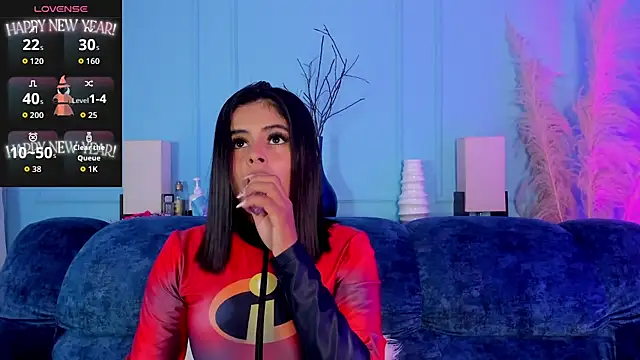 Elizabeth VonSweet online show from October 31, 8:10 pm