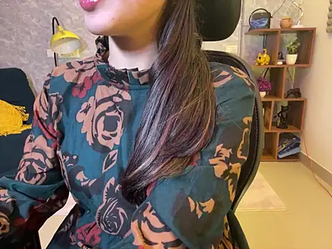 Snapshot of MidnightFlame chatting on February 2, 7:35 pm MidnightFlame online show from February 2, 7:35 pm