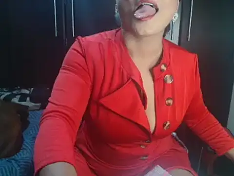 Snapshot of blzed420 chatting on January 15, 6:43 am blzed420 online show from January 15, 6:43 am