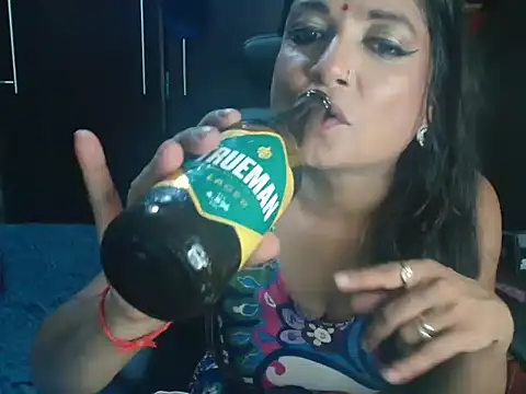 Snapshot of blzed420 chatting on February 8, 10:19 pm blzed420 online show from February 8, 10:19 pm