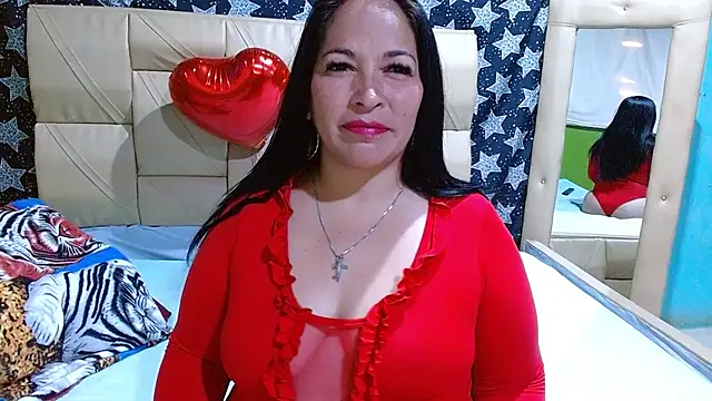 Stefanny Taylor  online show from February 14, 6:37 pm